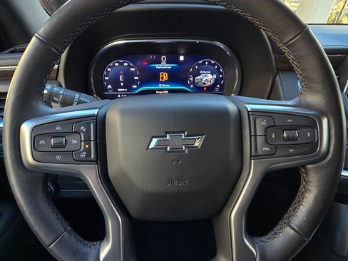 Used 2022 Chevrolet Tahoe Z71 w/ Luxury Package image 25