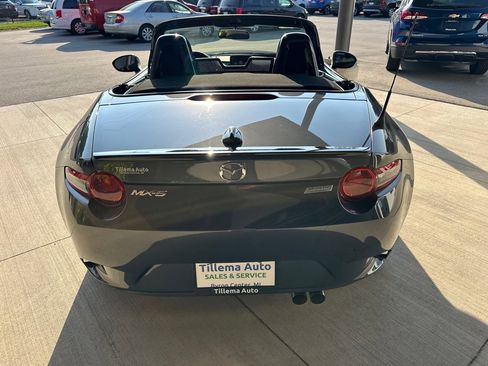 Used 2016 MAZDA MX-5 Miata Club image 6