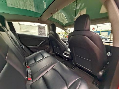 Used 2018 Tesla Model 3 Long Range image 18