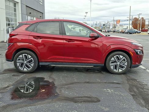 Used 2023 Hyundai Kona SEL image 10