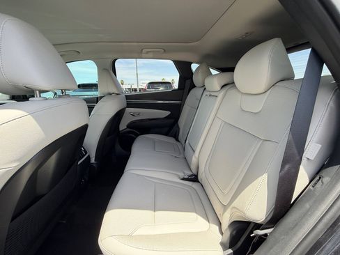 Used 2024 Hyundai Tucson Limited FWD image 17