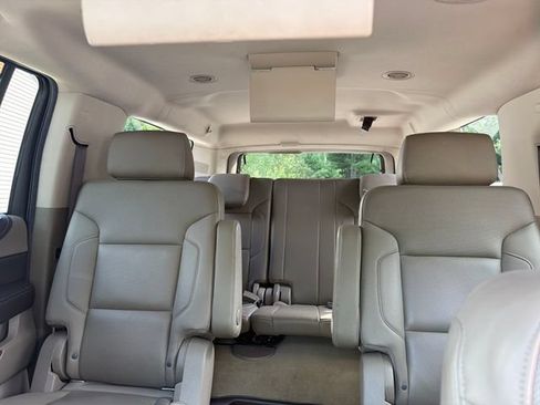 Used 2017 Chevrolet Suburban Premier AWD/4WD image 24