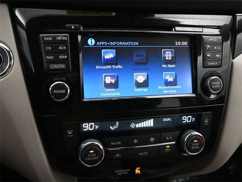 Used 2017 Nissan Rogue Sport SL w/ SL Premium Package image 17