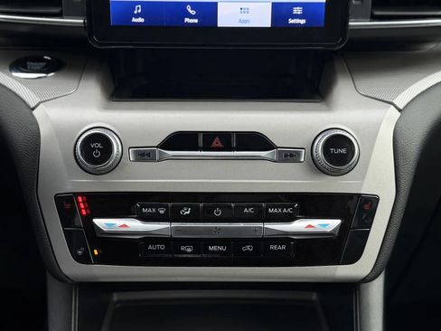 Used 2023 Ford Explorer XLT w/ Equipment Group 202A image 38