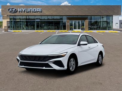 New 2026 Hyundai Elantra SE