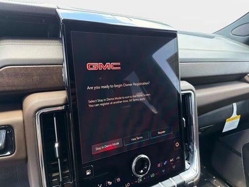 New 2026 GMC Yukon XL Denali Ultimate AWD/4WD image 23