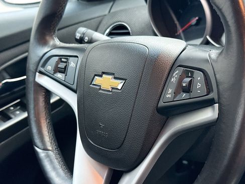 Used 2013 Chevrolet Cruze LT image 29
