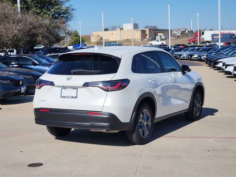 New 2026 Honda HR-V LX image 3