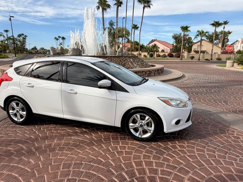 Used 2013 Ford Focus SE FWD image 16