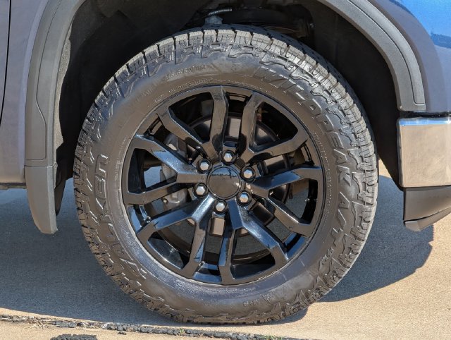 Used 2019 GMC Sierra 1500 SLE w/ SLE Value Package AWD/4WD image 10
