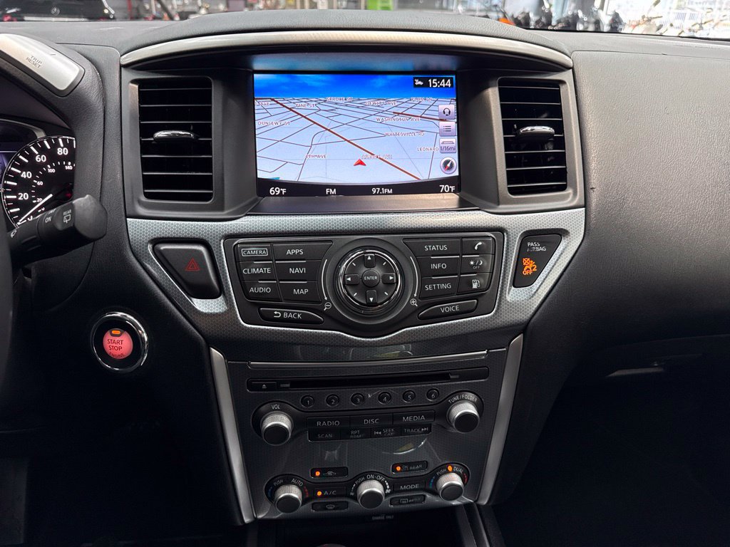Used 2018 Nissan Pathfinder SL w/ SL Premium Package AWD/4WD image 21