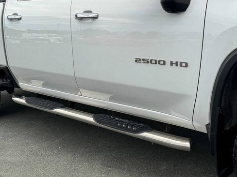 Used 2020 Chevrolet Silverado 2500 LTZ w/ LTZ Premium Package AWD/4WD image 13