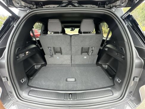 New 2025 Jeep Grand Cherokee L Laredo w/ Luxury Tech Group I image 26