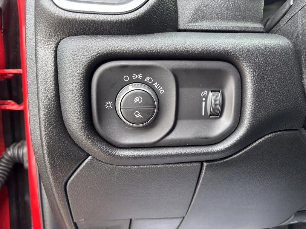 New 2026 RAM 2500 Big Horn AWD/4WD image 14