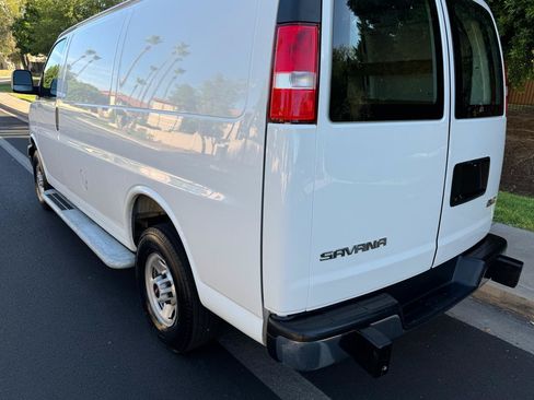 Used 2025 GMC Savana 2500 w/ Driver Convenience Package RWD image 33