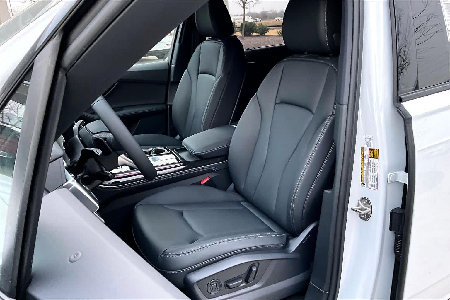 New 2026 Audi Q7 3.0T Premium Plus AWD/4WD image 9