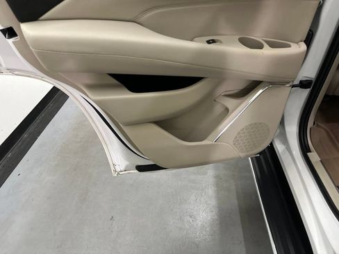 Used 2019 Cadillac Escalade Luxury AWD/4WD image 57