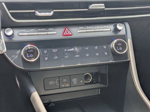 New 2025 Hyundai Sonata Limited image 16