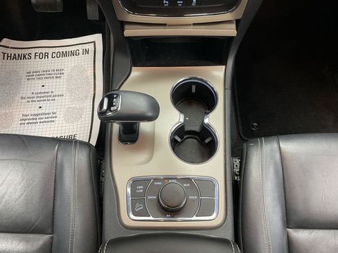 Used 2015 Jeep Grand Cherokee Limited AWD/4WD image 17