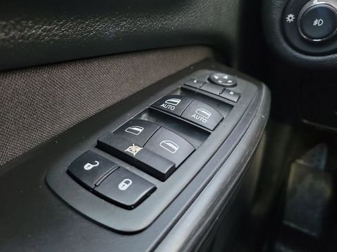 Used 2014 Jeep Cherokee Latitude image 21