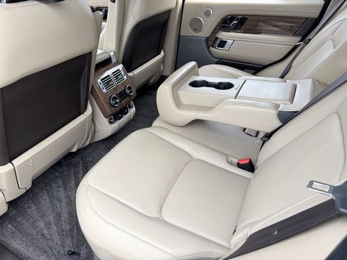 Used 2018 Land Rover Range Rover HSE AWD/4WD image 25