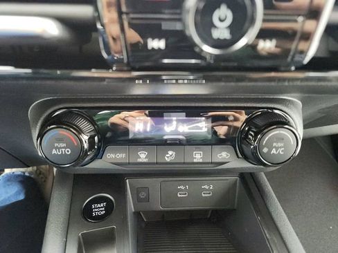 New 2026 Nissan Kicks SV image 27