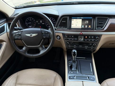 Used 2015 Hyundai Genesis 3.8 RWD image 13