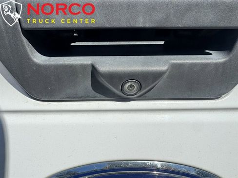 Used 2018 Ford F150 XLT image 9