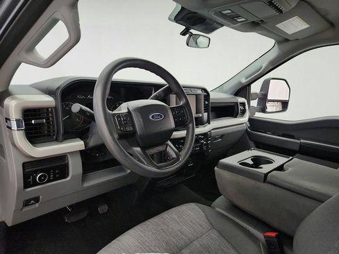 Used 2023 Ford F250 XL w/ STX Appearance Package AWD/4WD image 10