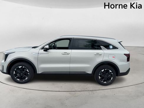 New 2026 Kia Sorento S image 6