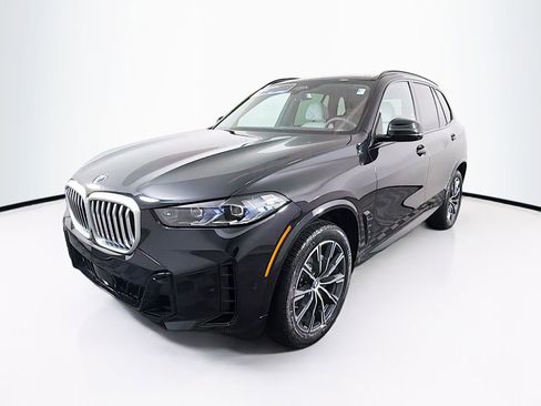 New 2026 BMW X5 xDrive40i w/ M Sport Package image 3