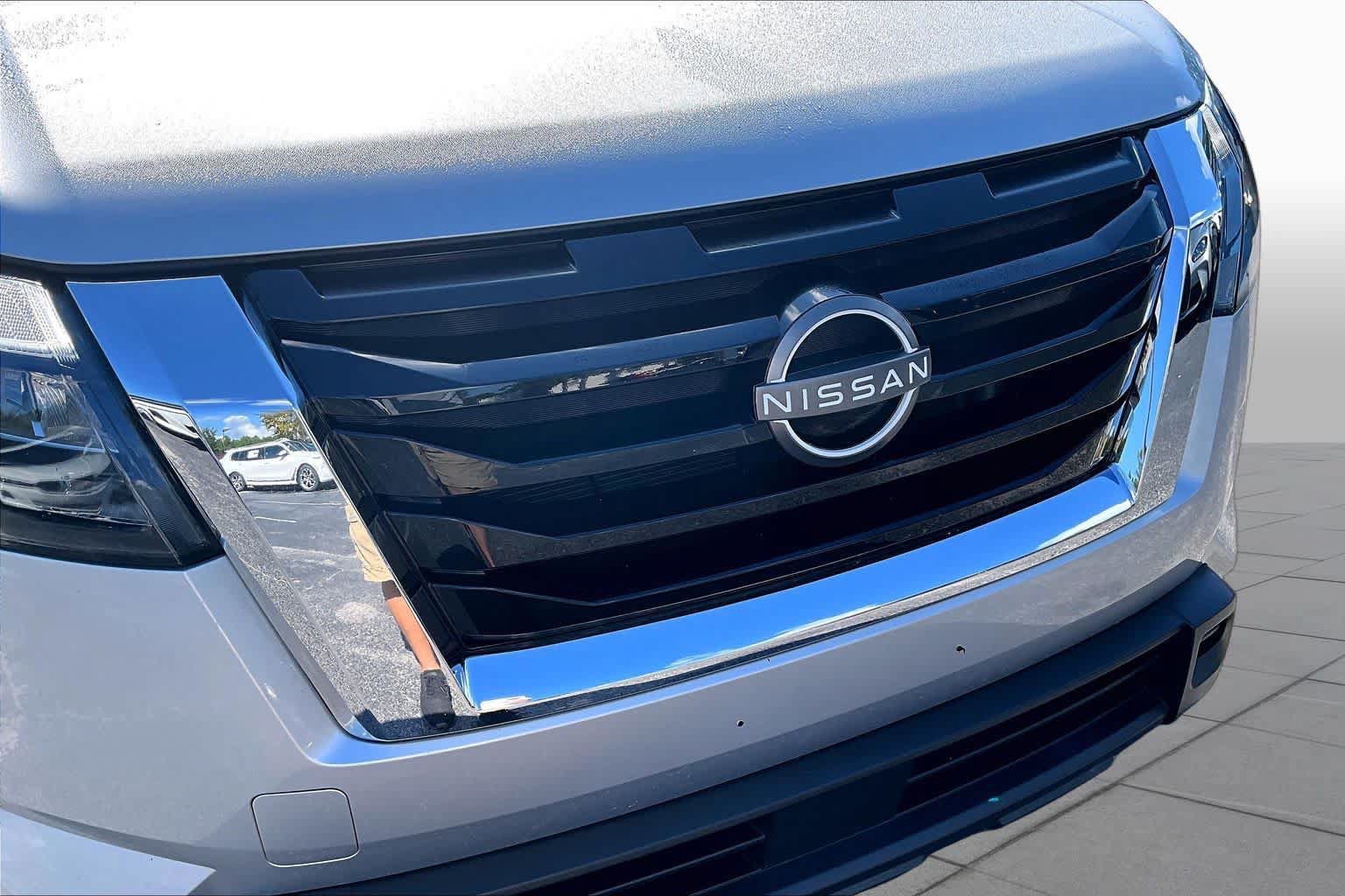 Used 2023 Nissan Pathfinder S AWD/4WD image 30