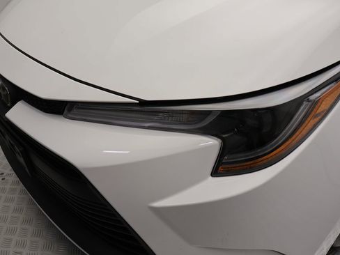 Certified 2024 Toyota Corolla LE FWD image 3