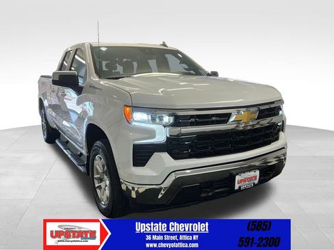Used 2023 Chevrolet Silverado 1500 LT AWD/4WD image 1