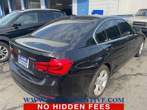 Used 2017 BMW 330i xDrive Sedan AWD/4WD image 4