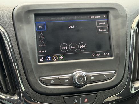 Used 2023 Chevrolet Equinox RS w/ LPO, Floor Liner Package FWD image 14