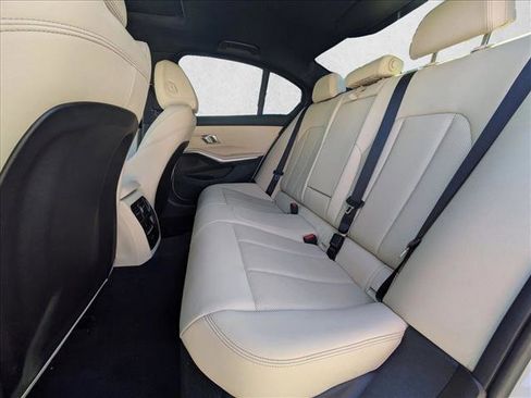 Used 2025 BMW 330i Sedan w/ Convenience Package image 21