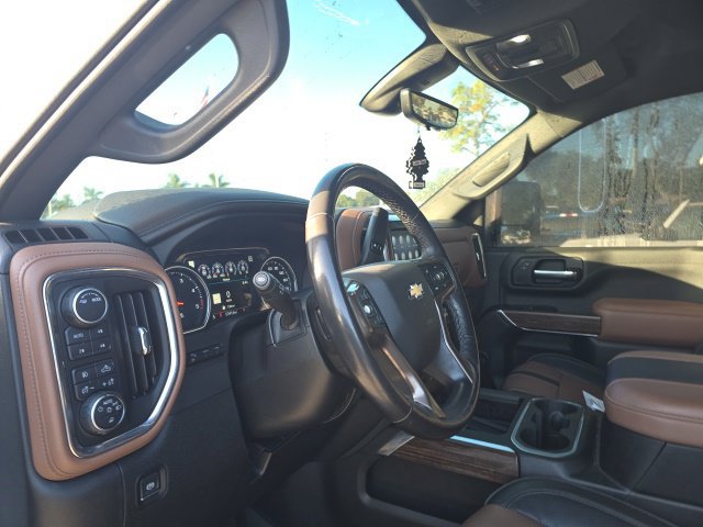 Used 2023 Chevrolet Silverado 2500 High Country w/ Z71 Off-Road Package AWD/4WD image 11