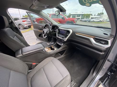 Used 2020 GMC Acadia SLE FWD image 29