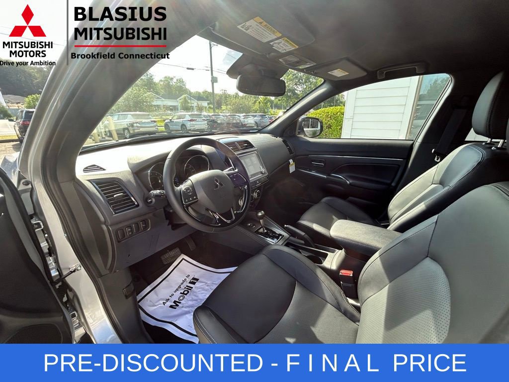 Used 2025 Mitsubishi Outlander Sport SEL AWD/4WD image 19