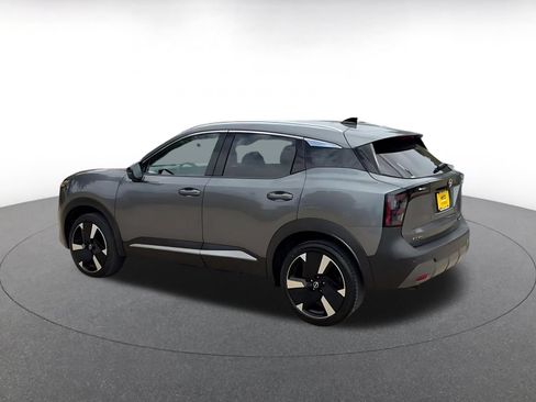 Used 2026 Nissan Kicks SR AWD/4WD image 8