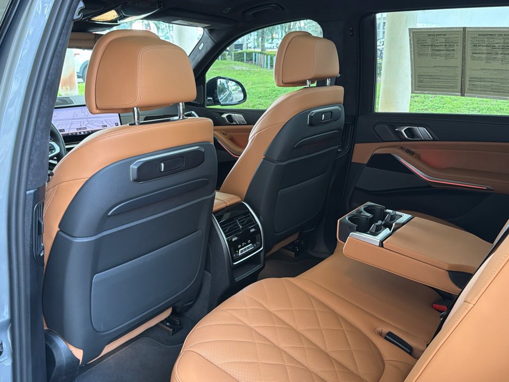 Used 2026 BMW X7 xDrive40i AWD/4WD image 60