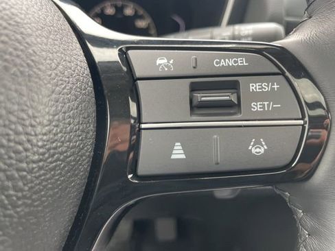 Used 2025 Honda Pilot Touring image 24