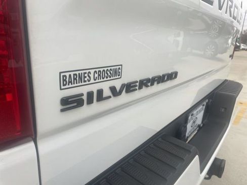 Used 2025 Chevrolet Silverado 1500 Custom w/ Turbomax Blackout Package image 9