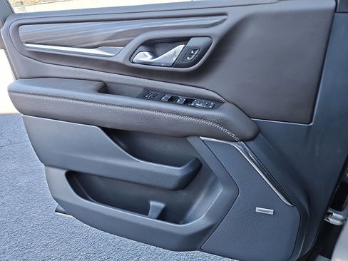 Used 2023 GMC Yukon Denali image 12