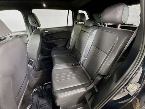 Used 2023 Volkswagen Tiguan SE R-Line AWD/4WD image 20