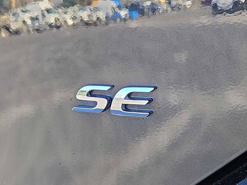 Used 2019 Toyota Corolla SE image 30