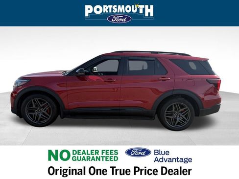 Certified 2025 Ford Explorer ST image 2