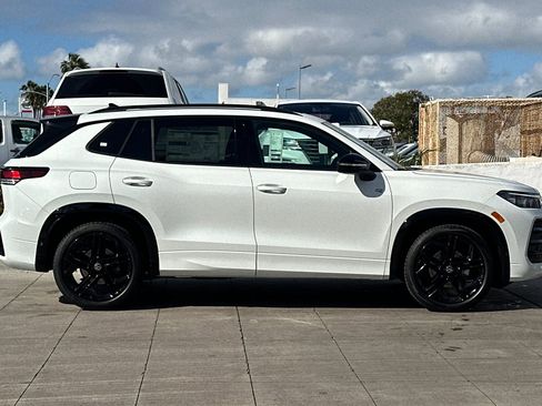 New 2026 Volkswagen Tiguan SE R-Line FWD image 4