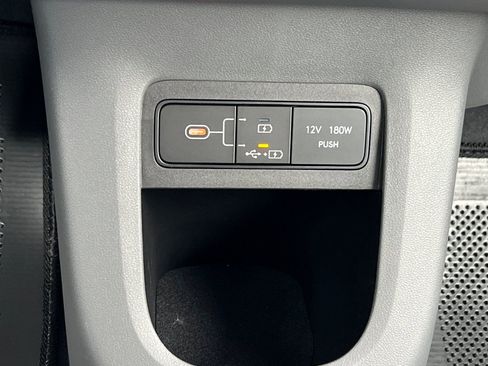New 2025 Hyundai Ioniq 5 SEL image 38